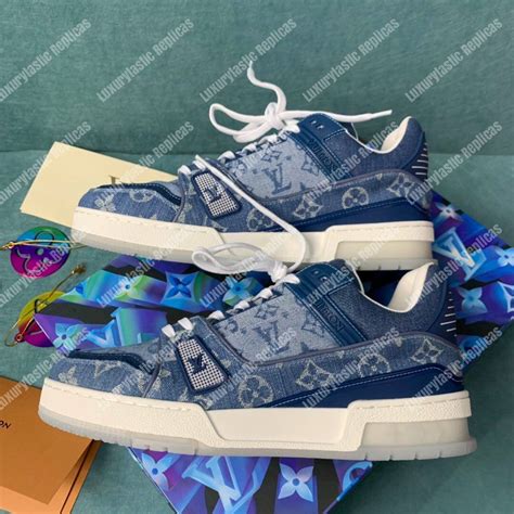 louis vuitton sneakers blauw|louis vuitton trainer sneaker blue.